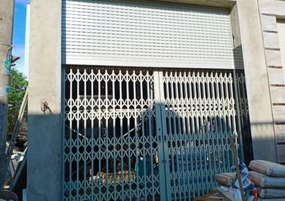 Có nên lắp đặt của cuốn cho nhà giữ xe?