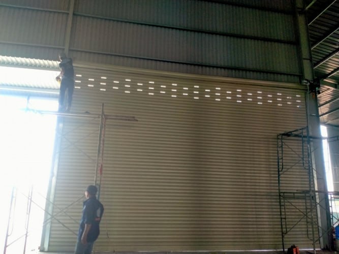 Lắp đặt cửa cuốn uy tín tại Quận 8