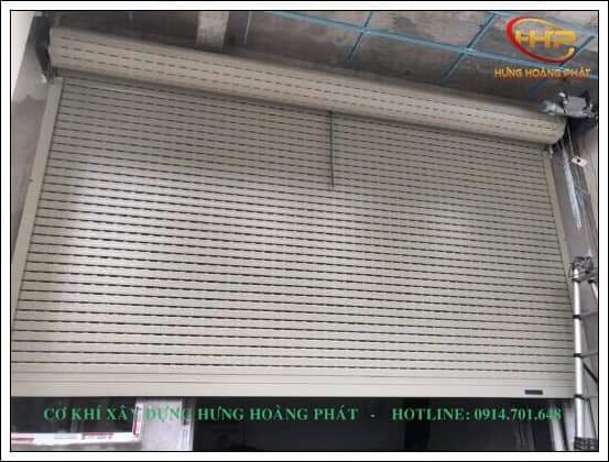 thi công lắp đặt cửa cuốn nhanh chóng